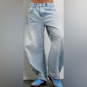 Free People Light Wash Barrel Jeans